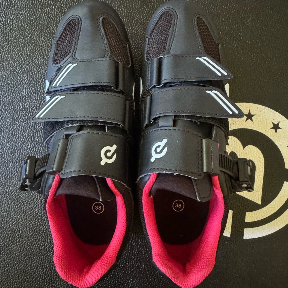 Women’s Peloton cycling shoes
